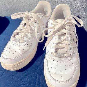 White Nike Air Force 1s size 6.5 women’s